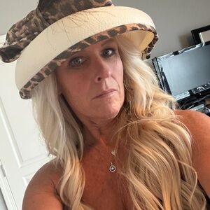 Vintage Leopard Print Women's Hat